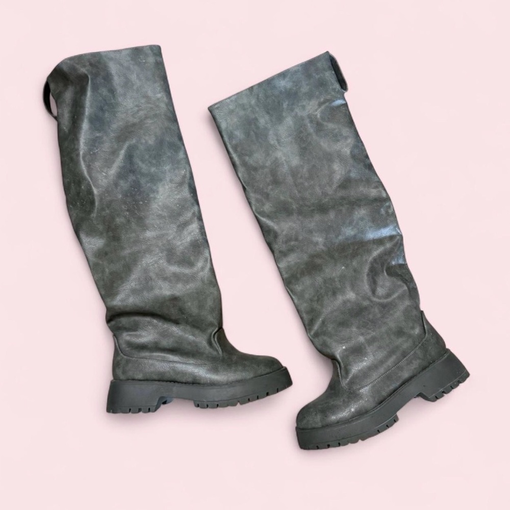 Stylish Black Knee-High Boots
